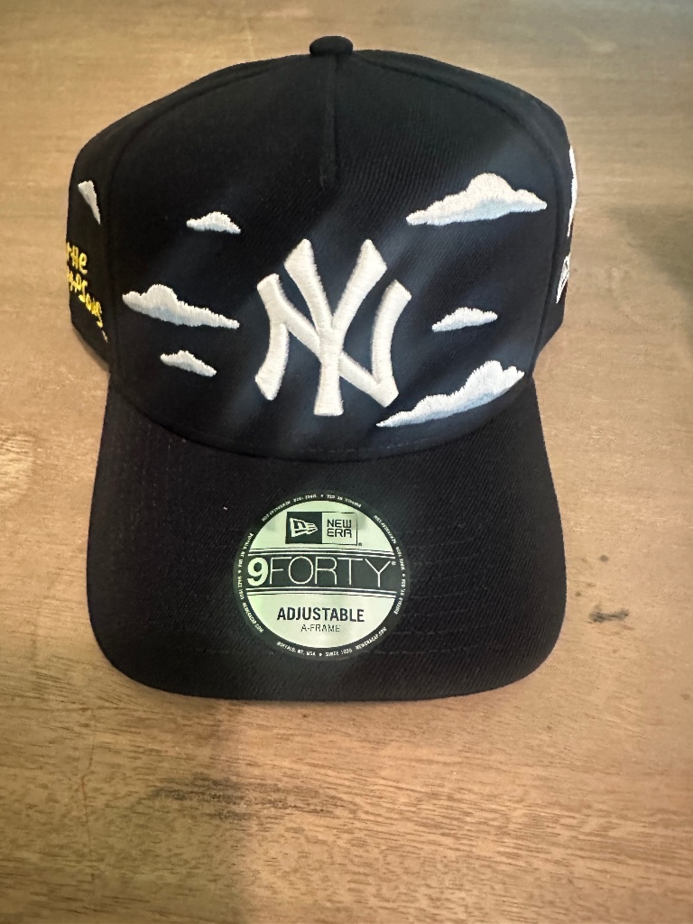 New York Yankees MLB Simpsons 'Clouds' New Era 9FORTY